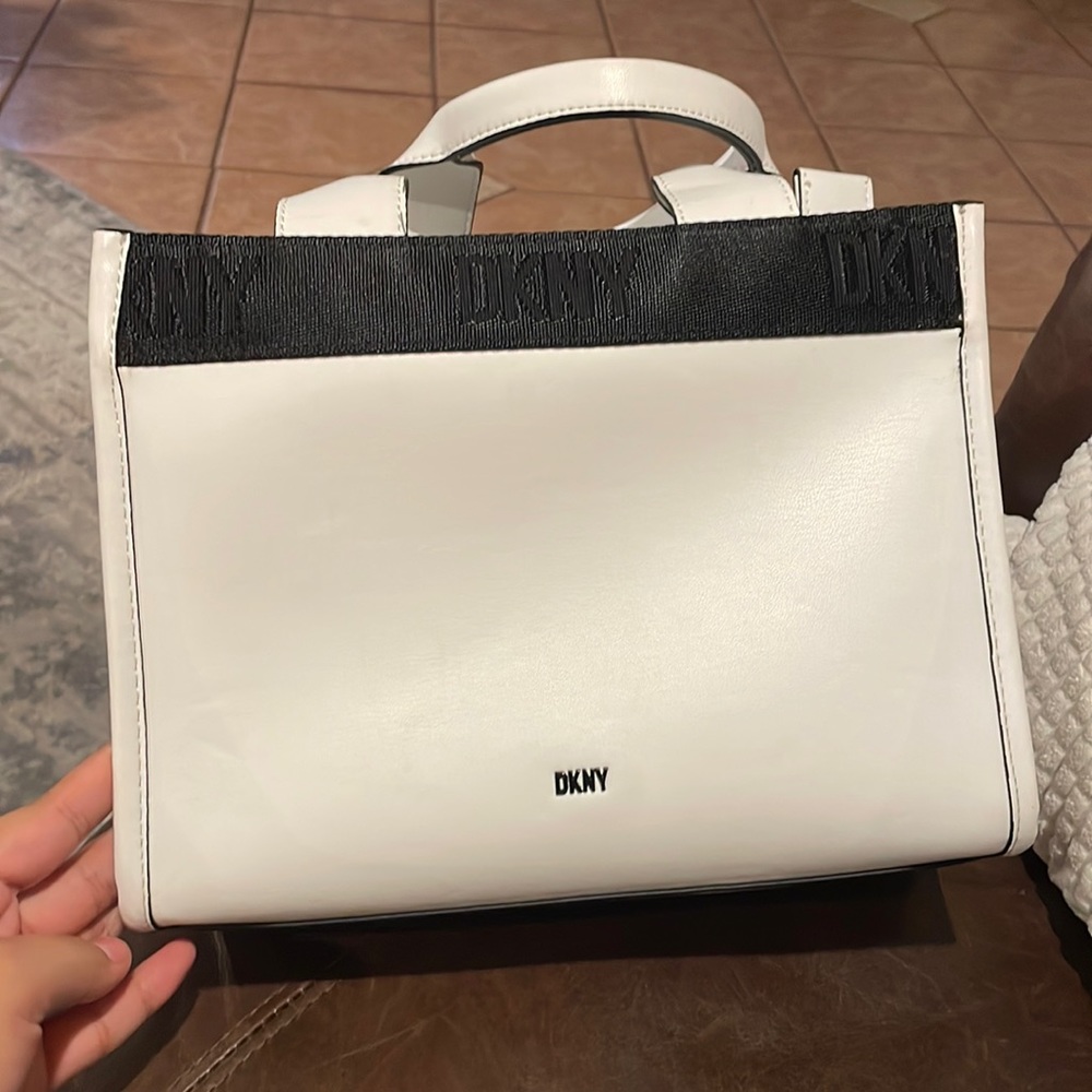 DKNY Cassandra Tote bag